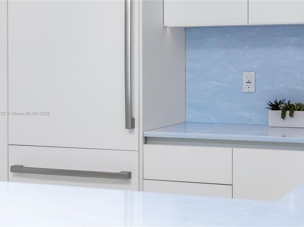 2475 Brickell Ave 1907, Miami FL 33129