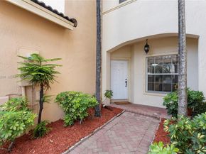 5527 NW 113th Ave, Doral FL 33178