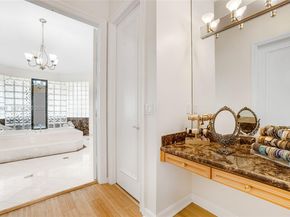 2477 Poinciana Dr, Weston FL 33327