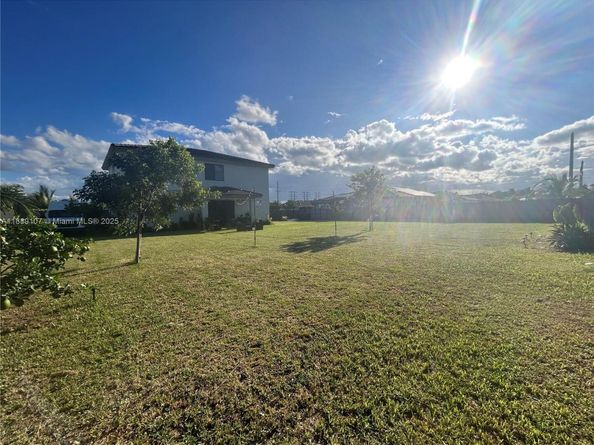 13281 SW 227th St, Miami FL 33170