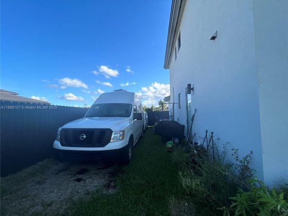 13281 SW 227th St, Miami FL 33170