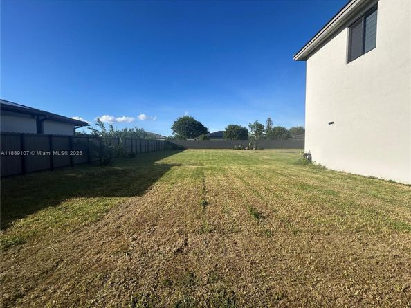 13281 SW 227th St, Miami FL 33170