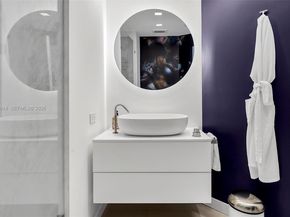 10 Venetian Way 904, Miami Beach FL 33139