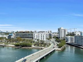 10 Venetian Way 904, Miami Beach FL 33139