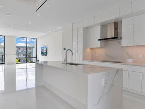 4004 NE 167 St 8, North Miami Beach FL 33160