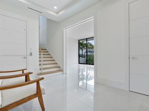 4004 NE 167 St 8, North Miami Beach FL 33160