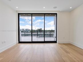 4004 NE 167 St 8, North Miami Beach FL 33160