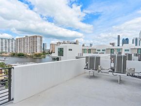 4004 NE 167 St 8, North Miami Beach FL 33160