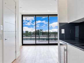 4004 NE 167 St 8, North Miami Beach FL 33160