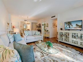 3850 Washington St 212, Hollywood FL 33021