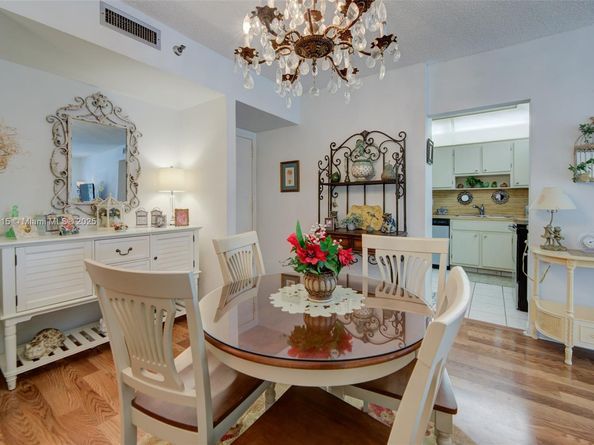 3850 Washington St 212, Hollywood FL 33021