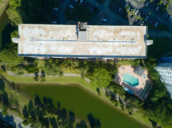 3850 Washington St 212, Hollywood FL 33021