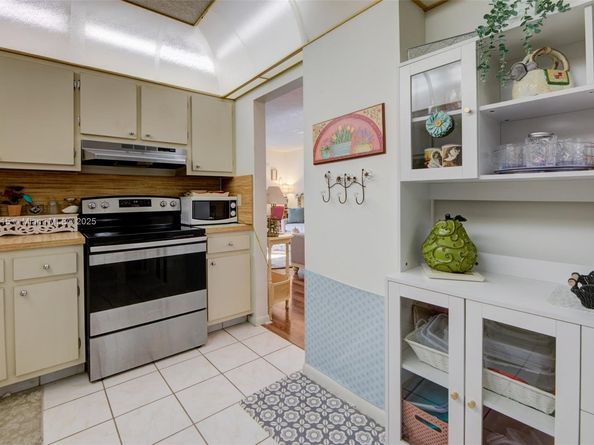 3850 Washington St 212, Hollywood FL 33021