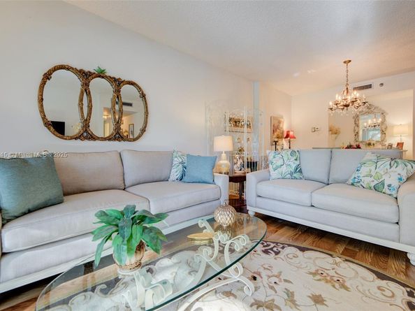 3850 Washington St 212, Hollywood FL 33021