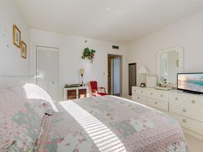 3850 Washington St 212, Hollywood FL 33021