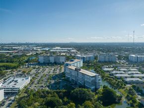 3850 Washington St 212, Hollywood FL 33021