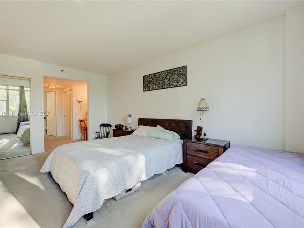 3850 Washington St 212, Hollywood FL 33021