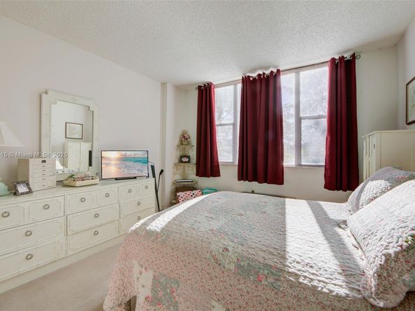 3850 Washington St 212, Hollywood FL 33021