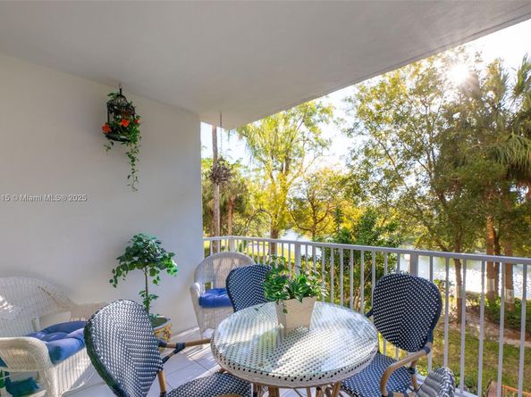 3850 Washington St 212, Hollywood FL 33021