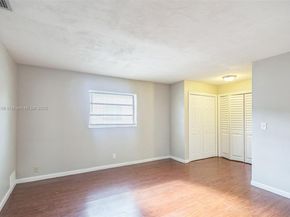 5640 NW 13th Ct, Lauderhill FL 33313