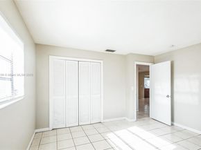 5640 NW 13th Ct, Lauderhill FL 33313