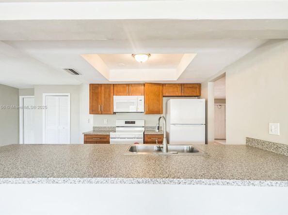 5640 NW 13th Ct, Lauderhill FL 33313