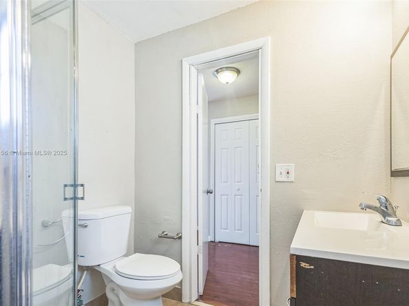 5640 NW 13th Ct, Lauderhill FL 33313