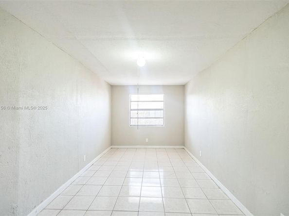 5640 NW 13th Ct, Lauderhill FL 33313