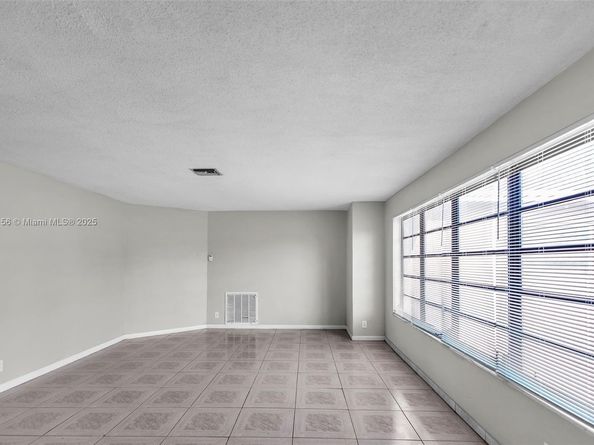 5640 NW 13th Ct, Lauderhill FL 33313