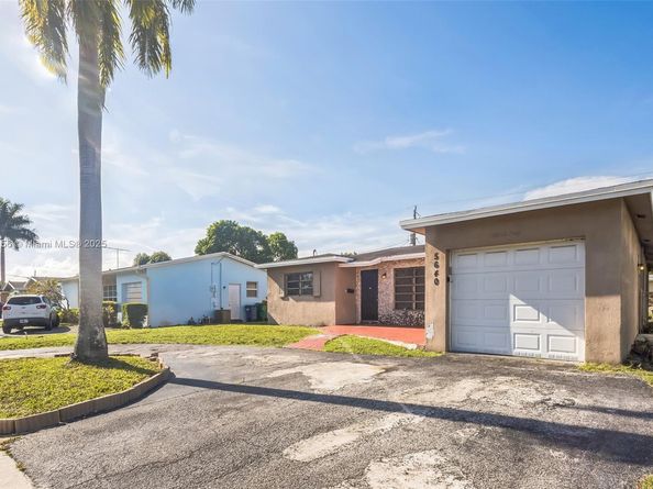 5640 NW 13th Ct, Lauderhill FL 33313