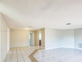 5640 NW 13th Ct, Lauderhill FL 33313