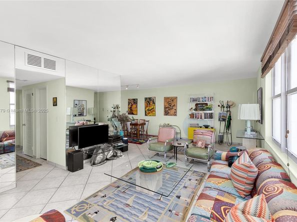 3 Island Ave 15C, Miami Beach FL 33139