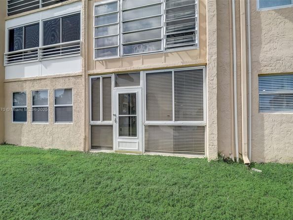 9001 Sunrise Lakes Blvd 109, Sunrise FL 33322