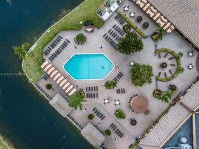 9001 Sunrise Lakes Blvd 109, Sunrise FL 33322