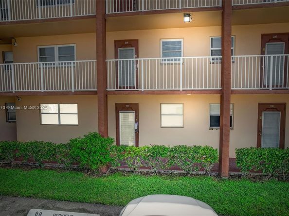 9001 Sunrise Lakes Blvd 109, Sunrise FL 33322