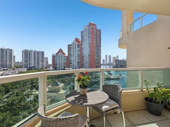 3340 NE 190th St 1101, Aventura FL 33180