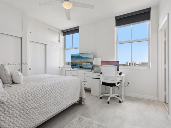 3340 NE 190th St 1101, Aventura FL 33180