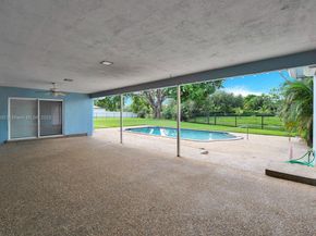 7491 SW 18th St, Plantation FL 33317