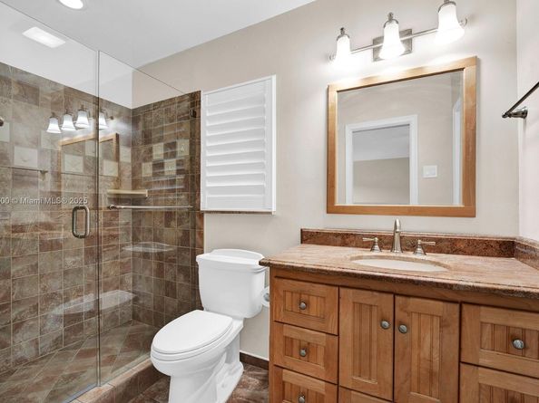 7491 SW 18th St, Plantation FL 33317