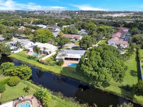 7491 SW 18th St, Plantation FL 33317