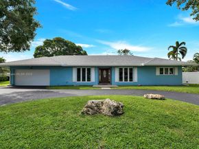 7491 SW 18th St, Plantation FL 33317