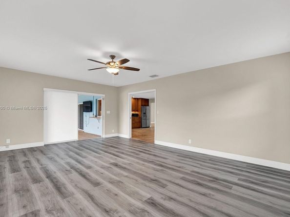 7491 SW 18th St, Plantation FL 33317