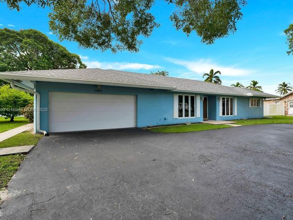 7491 SW 18th St, Plantation FL 33317