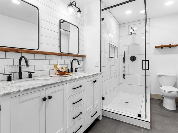 1616 NE 5th St., Fort Lauderdale FL 33301