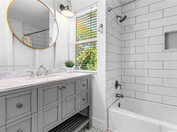 1616 NE 5th St., Fort Lauderdale FL 33301