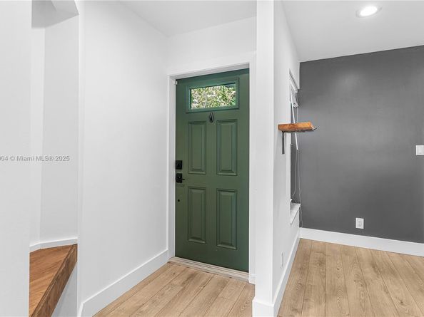 1616 NE 5th St., Fort Lauderdale FL 33301