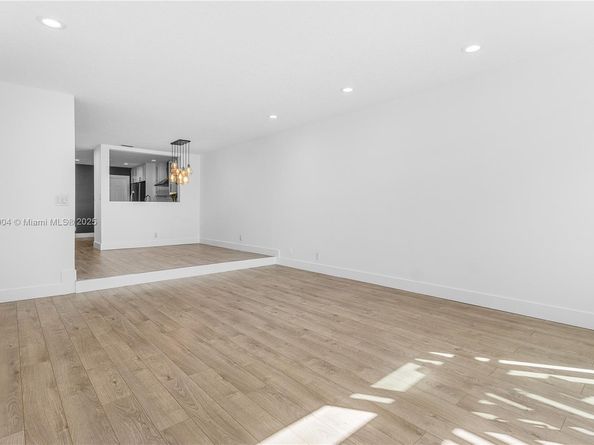 1616 NE 5th St., Fort Lauderdale FL 33301