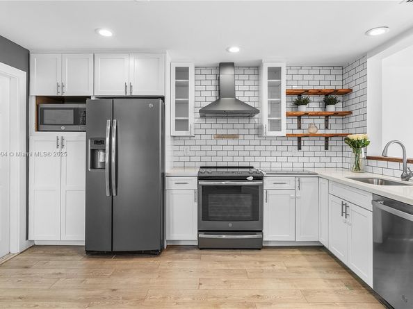 1616 NE 5th St., Fort Lauderdale FL 33301