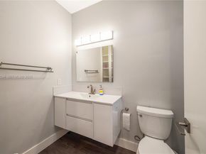 2458 Provence Ct, Weston FL 33327