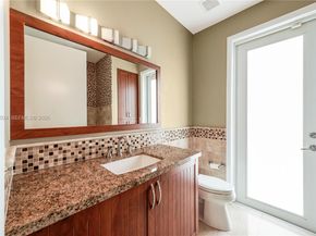 2458 Provence Ct, Weston FL 33327